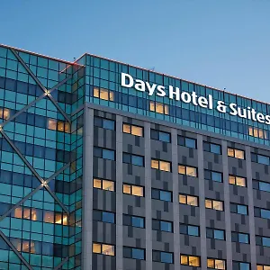 Отель Days & By Wyndham Airport